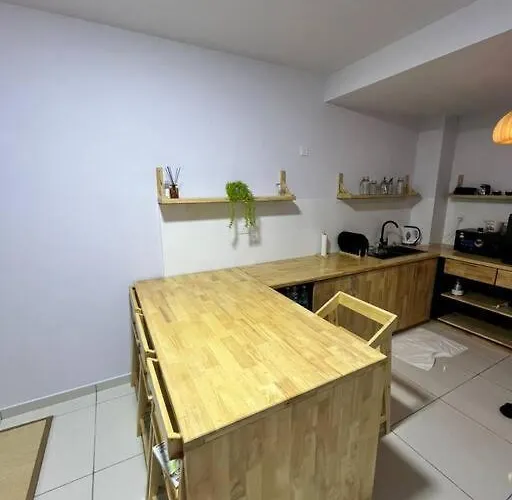 Mus Lim Homestay Gaia Residence, Rawang